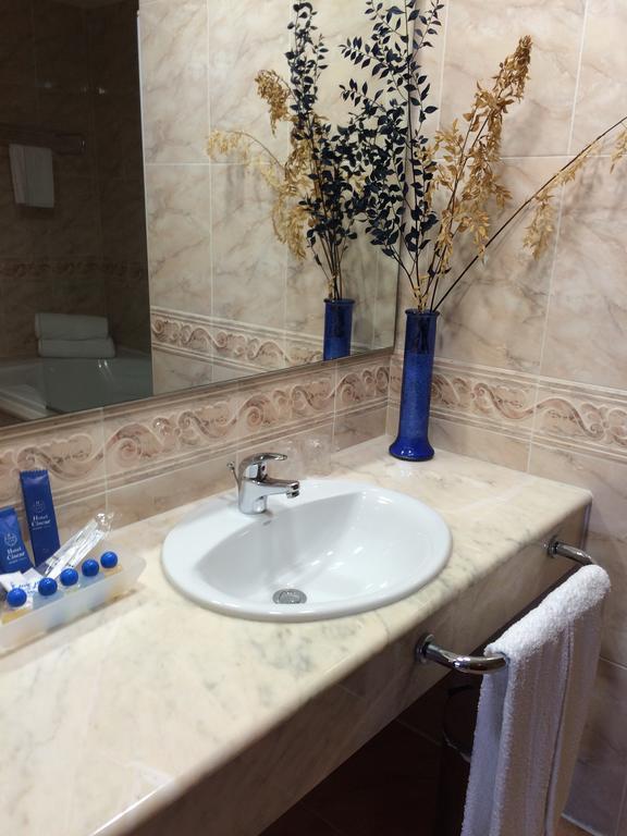 Checkin Valencia Ciscar Hotel
