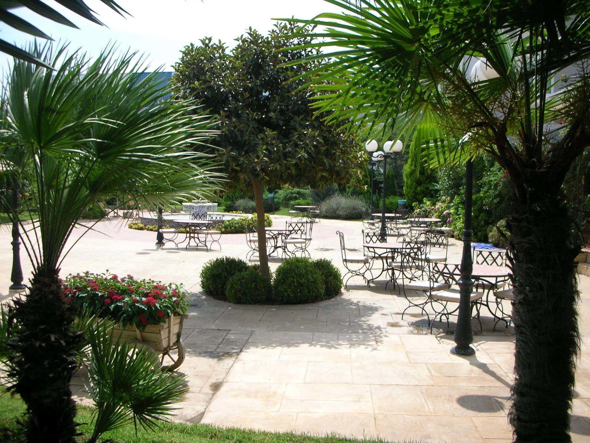 Checkin Valencia Ciscar Hotel 4*