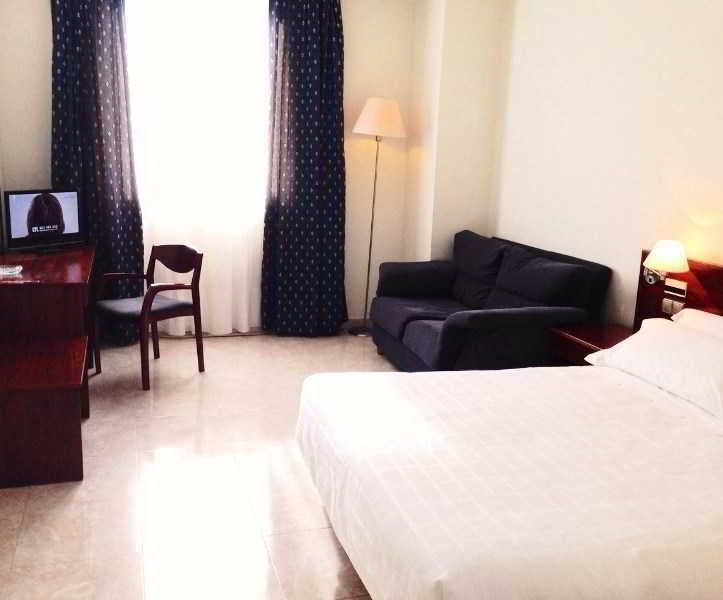 Checkin Valencia Ciscar Hotel Picanya